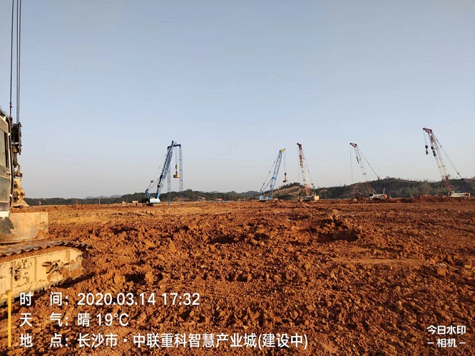 湖南金石基礎(chǔ)工程有限公司,旋挖樁施工,預(yù)應(yīng)力管樁施工,人工挖孔樁施工,沖孔樁施工,長螺旋灌注樁施工,基坑支護(hù)工程施工,錨桿錨索施工,冠梁、腰梁施工,地基強(qiáng)夯處理工程,廠房及道路地基強(qiáng)夯處理工程,高速公路地基強(qiáng)夯加固處理,物流園港口地坪地基強(qiáng)夯工程,各種綜合市場（3—6房）房屋建筑地基基礎(chǔ)處理,鐵路（含高鐵）路基加固工程,機(jī)場跑道地基加固處理工程